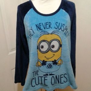 🌺 NWOT Super Soft Despicable Me Sleep Shirt